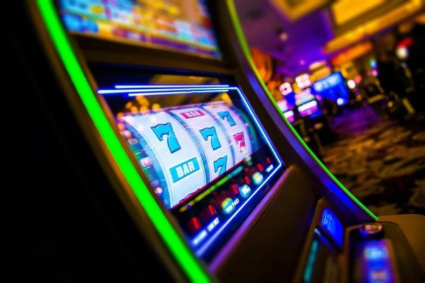 ys88 multi-platform interface showing football markets, live dealers, and slot games