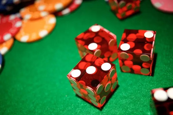 Live blackjack dealer at ys88 multi-camera studio